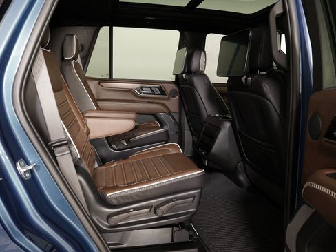 Used 2025 GMC Yukon Denali Ultimate image 14