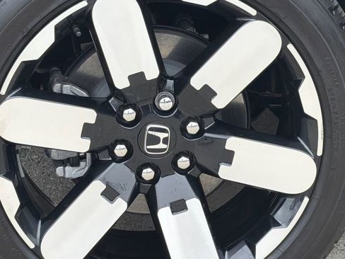 Used 2024 Honda Prologue Elite image 4