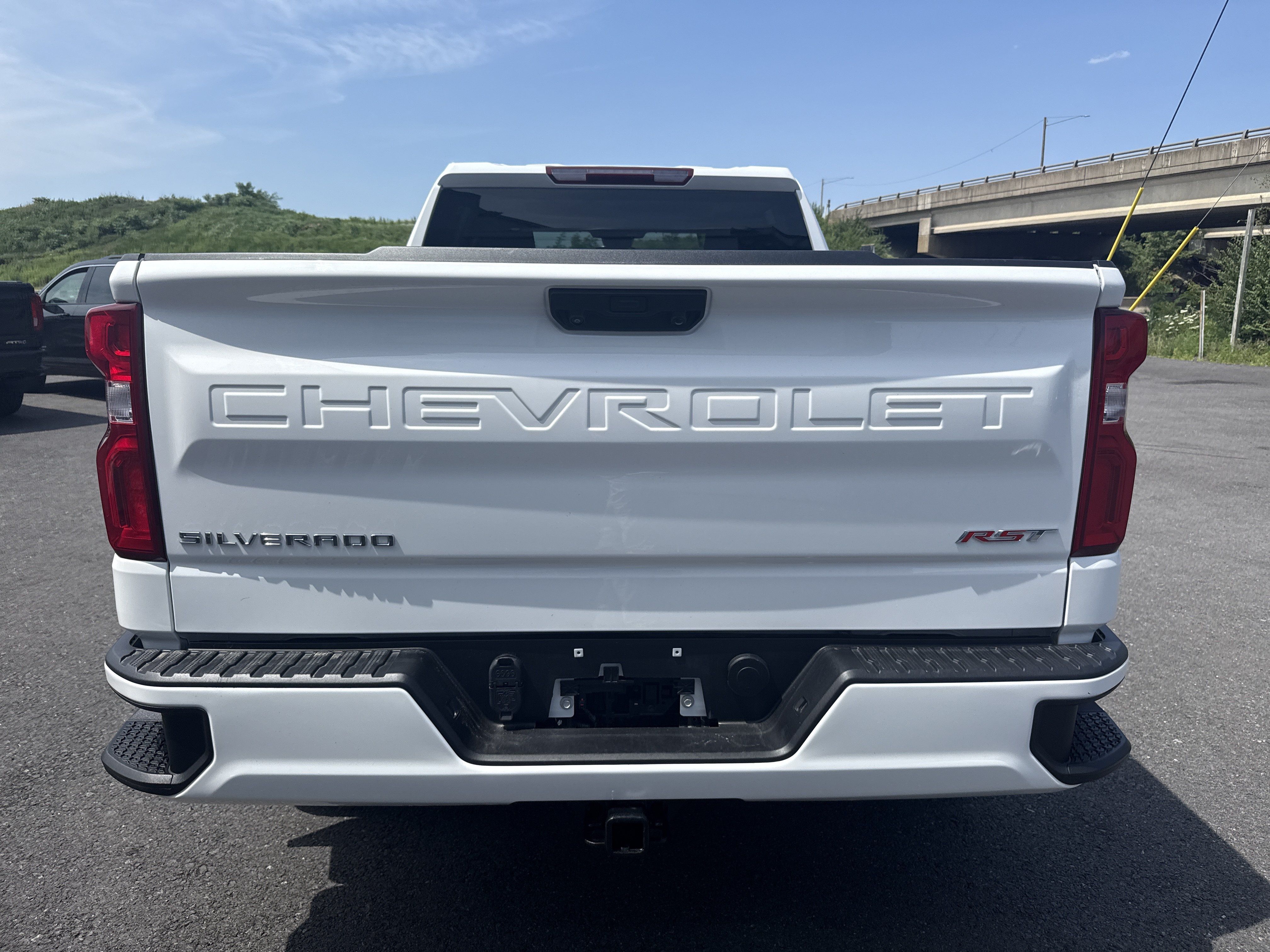Used 2024 Chevrolet Silverado 1500 RST w/ Protection Package AWD/4WD image 4