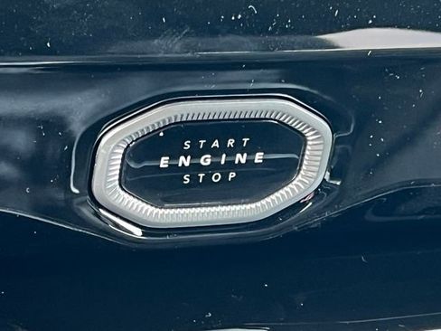 New 2026 Jeep Grand Cherokee Altitude image 27