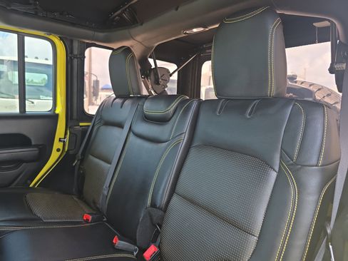 Used 2022 Jeep Wrangler Unlimited Sport AWD/4WD image 16