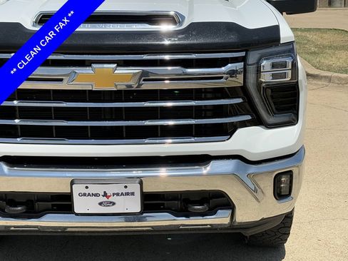 Used 2024 Chevrolet Silverado 2500 LTZ AWD/4WD image 8