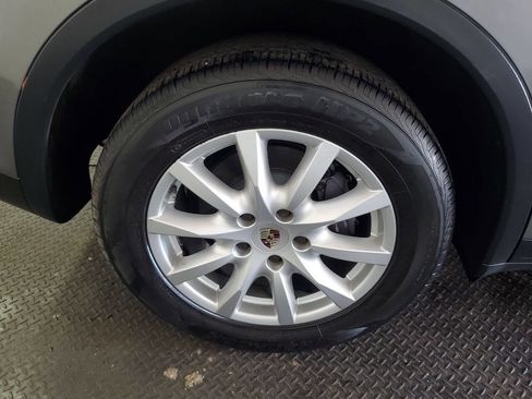 Used 2012 Porsche Cayenne image 19
