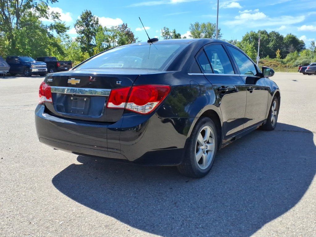 Used 2016 Chevrolet Cruze LT FWD image 5