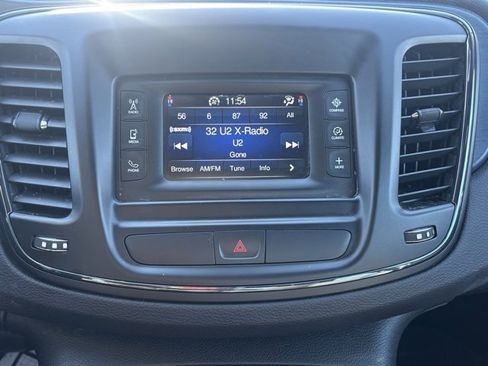 Used 2015 Chrysler 200 S w/ Comfort Group image 18