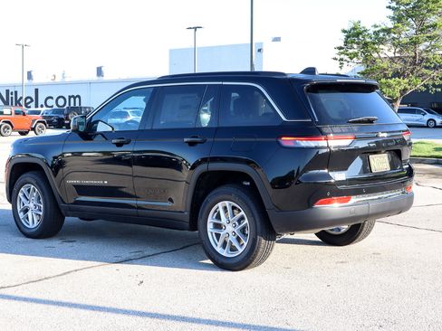 New 2025 Jeep Grand Cherokee Laredo X w/ Luxury Tech Group I image 7