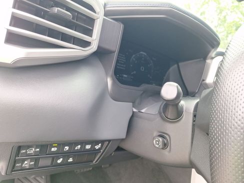 Used 2023 Toyota Sequoia Platinum AWD/4WD image 18