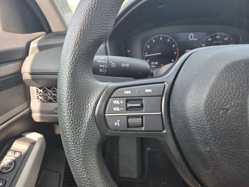 Used 2025 Honda Accord SE image 23