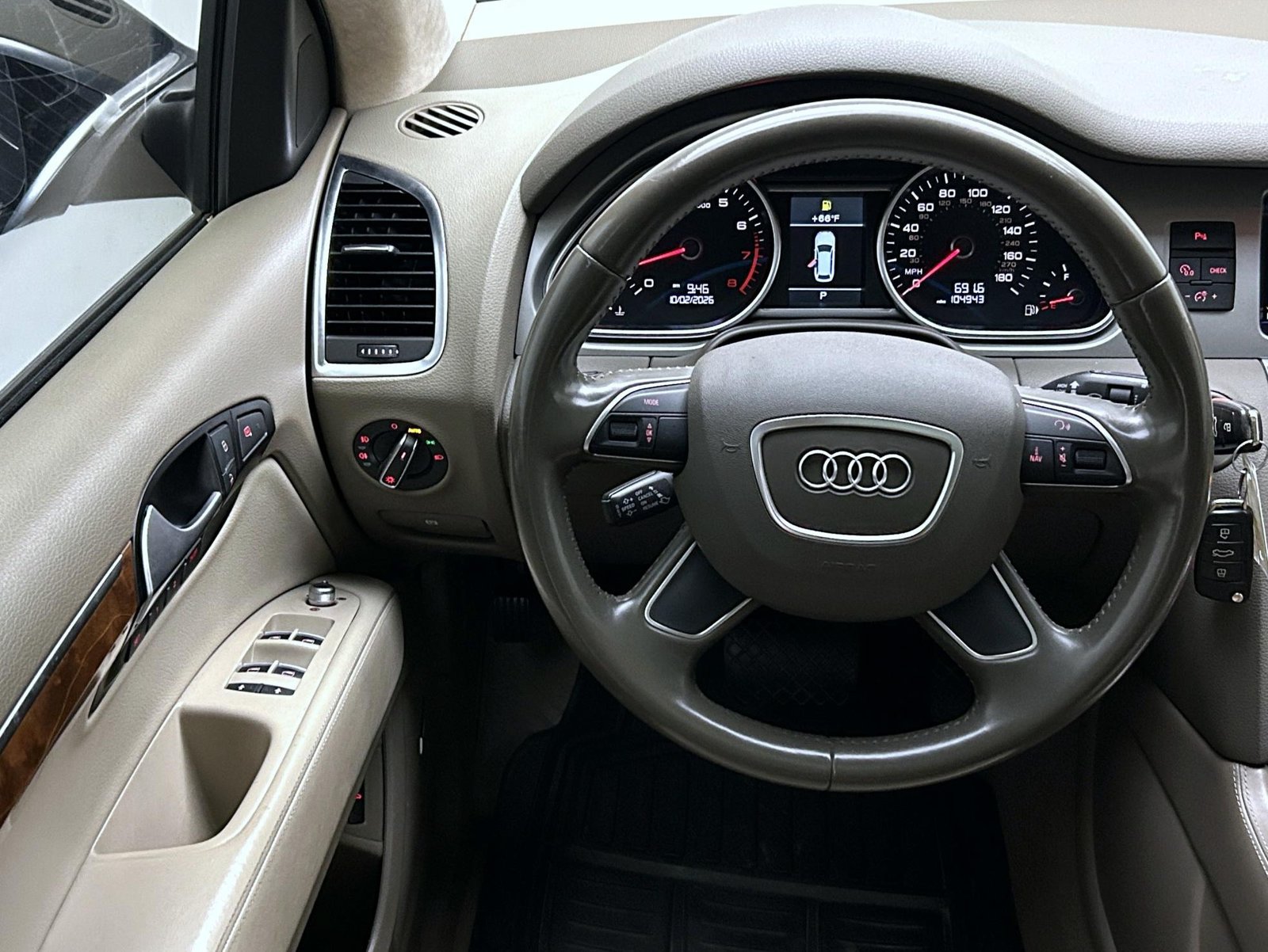 Used 2015 Audi Q7 3.0T S line Prestige w/ Luxury Package AWD/4WD image 13