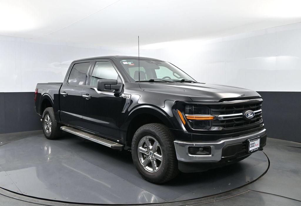 Used 2025 Ford F150 XLT w/ Equipment Group 301A Standard AWD/4WD image 3