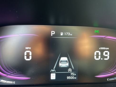 Certified 2023 Kia Soul LX w/ LX Technology Package image 18