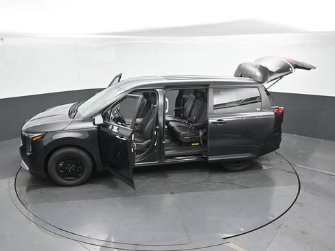 Used 2026 Kia Carnival FWD image 50