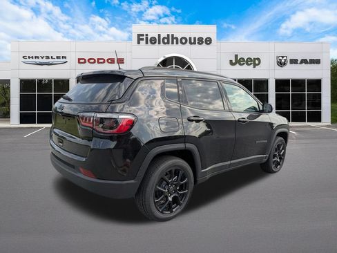 New 2026 Jeep Compass Latitude AWD/4WD image 7