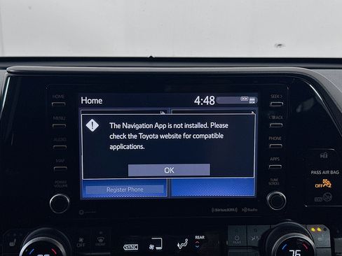 Used 2021 Toyota Highlander XLE image 22