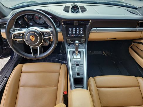 Certified 2017 Porsche 911 Carrera 4S AWD/4WD image 20