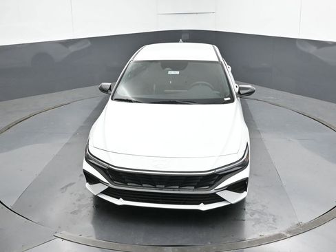 New 2026 Hyundai Elantra Sport image 17