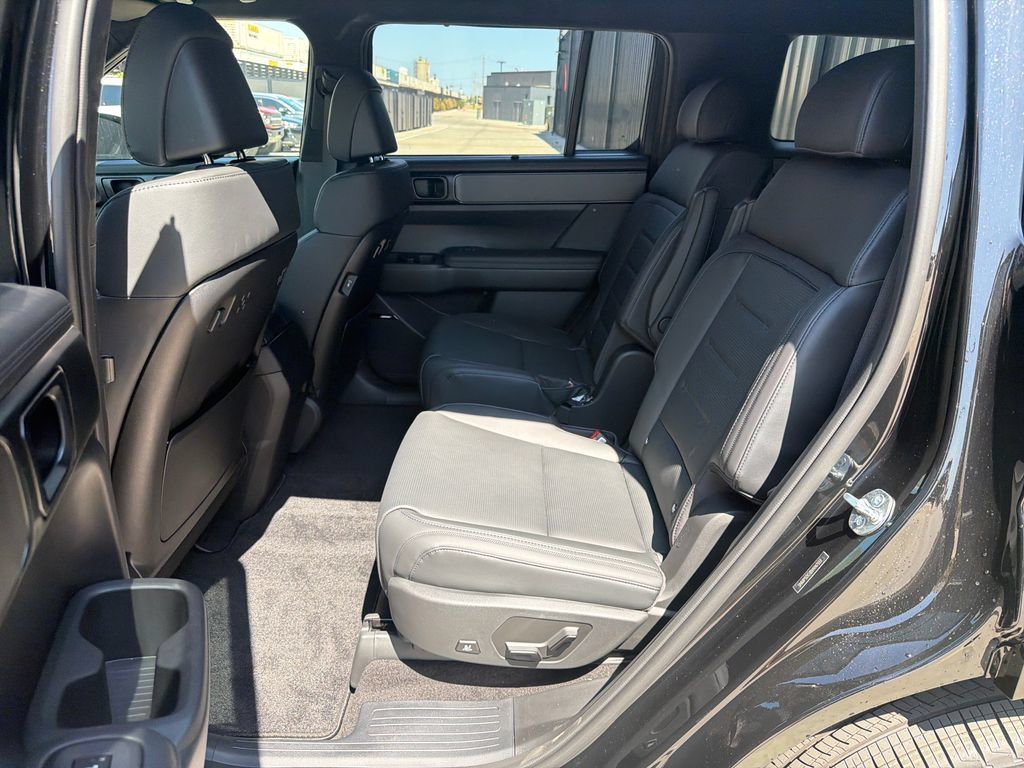 New 2027 Hyundai Santa Fe Calligraphy AWD/4WD image 17