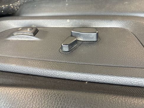 Used 2023 RAM 2500 Laramie AWD/4WD image 6