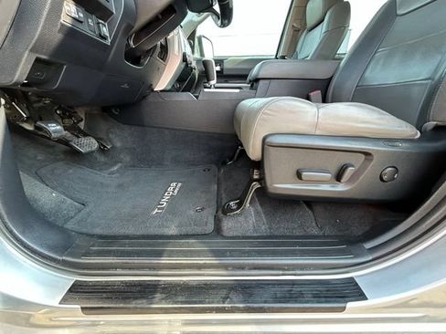 Used 2019 Toyota Tundra Limited w/ Limited Premium Package AWD/4WD image 30