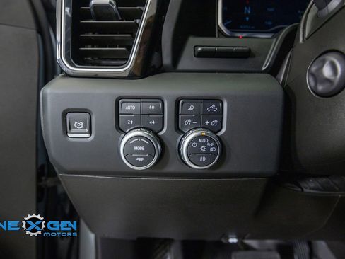 Used 2024 GMC Sierra 1500 Denali Ultimate AWD/4WD image 13