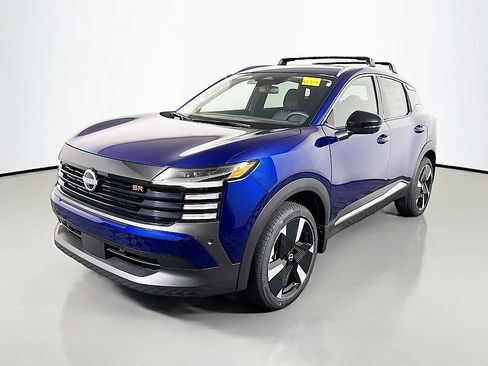 New 2026 Nissan Kicks SR w/ Cold Weather Package AWD/4WD image 3