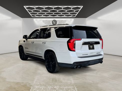 Used 2021 GMC Yukon Denali w/ Denali Ultimate Package image 2