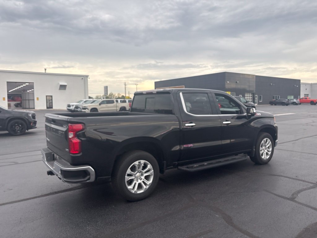 Used 2023 Chevrolet Silverado 1500 LTZ AWD/4WD image 14