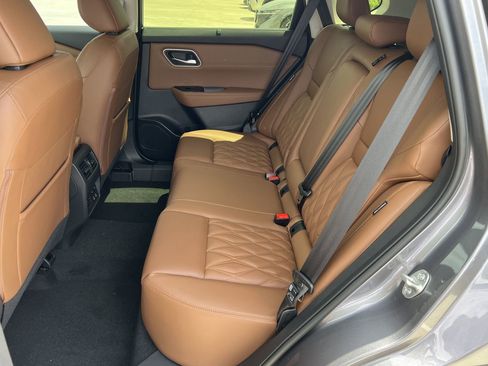 New 2026 Nissan Rogue Platinum AWD/4WD image 15