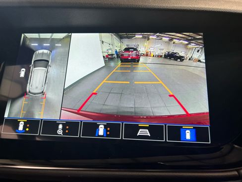 Used 2023 Buick Envision Avenir AWD/4WD image 5