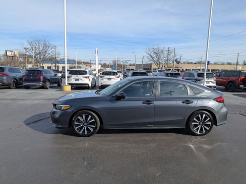 Used 2024 Honda Civic EX-L image 6