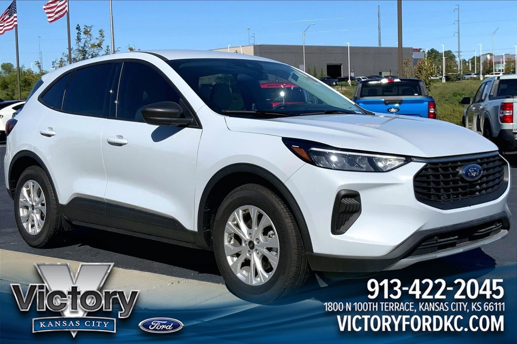 Used 2025 Ford Escape Active FWD image 1