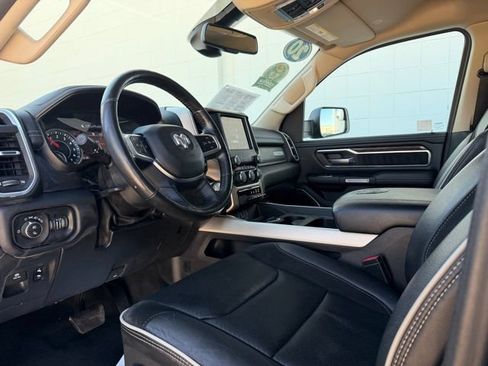 Used 2020 RAM 1500 Laramie AWD/4WD image 4