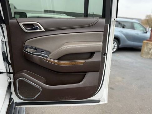 Used 2019 GMC Yukon XL Denali w/ Denali Ultimate Package image 24
