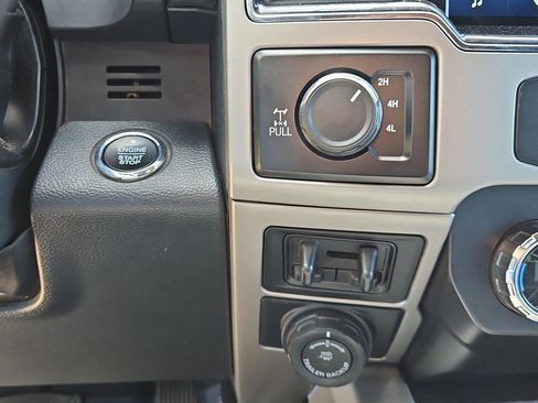 Used 2022 Ford F350 Lariat w/ Tremor Off-Road Package AWD/4WD image 27