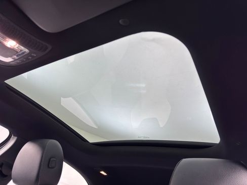 Used 2019 Mercedes-Benz A 220 A 220 w/ AMG Line & Premium Pa image 11