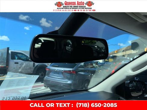 Used 2019 Dodge Grand Caravan SE FWD image 15