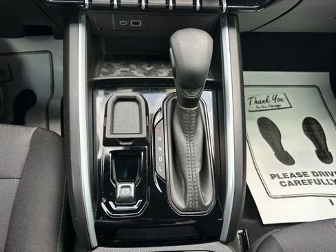 Used 2025 Chevrolet Colorado W/T w/ Advanced Trailering Package image 23