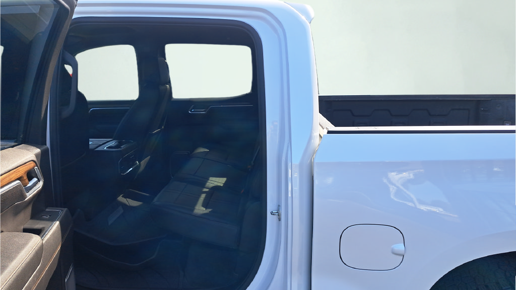 Used 2022 Chevrolet Silverado 1500 High Country w/ Z71 Off-Road Package AWD/4WD image 12