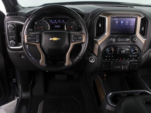 Used 2020 Chevrolet Silverado 1500 High Country image 11