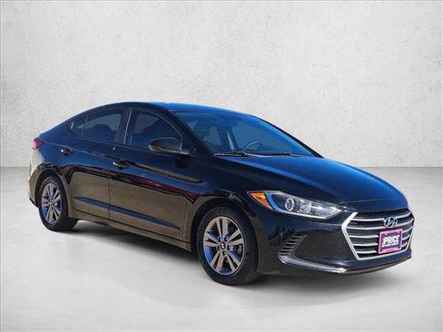 Used 2018 Hyundai Elantra SEL image 3