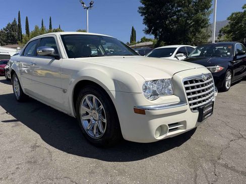 Used 2006 Chrysler 300 C RWD image 1