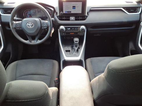 Used 2023 Toyota RAV4 LE FWD image 10