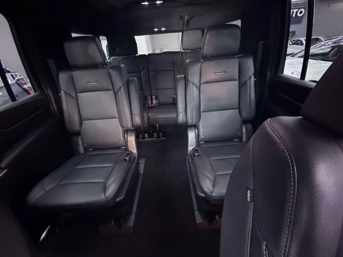 Used 2022 Cadillac Escalade ESV Luxury RWD image 58