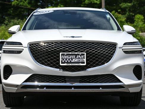 Used 2025 Genesis GV70 2.5T AWD/4WD image 9