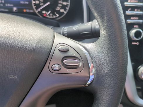 Used 2019 Nissan Murano S image 21