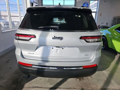 Certified 2023 Jeep Grand Cherokee L Laredo image 7