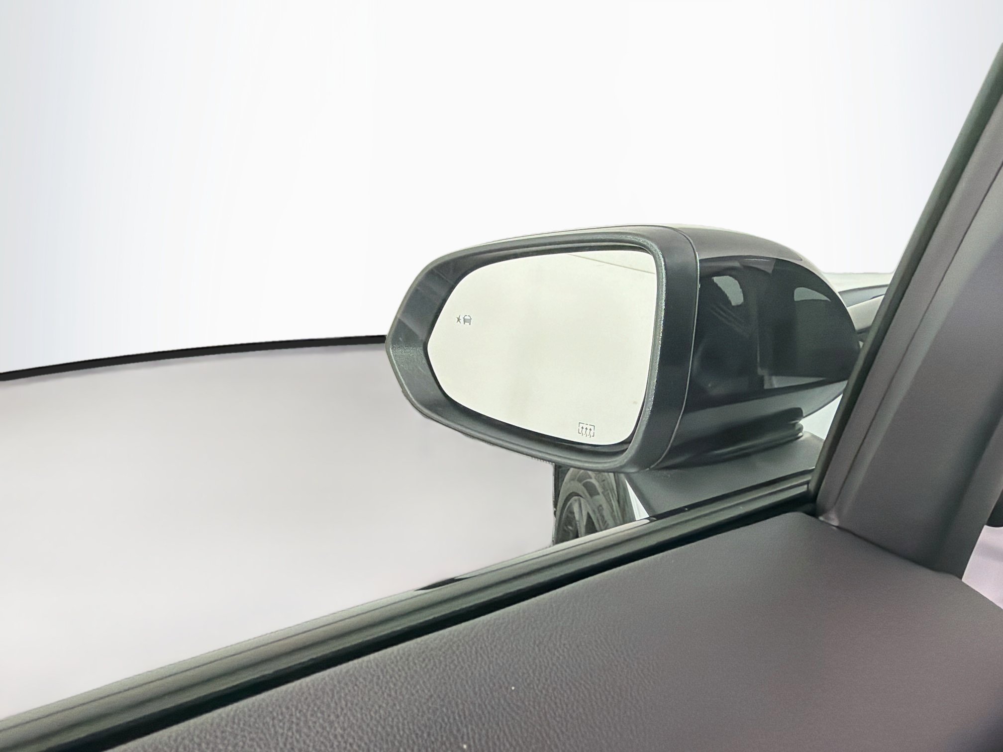 Used 2026 Chevrolet Equinox EV RS FWD image 16
