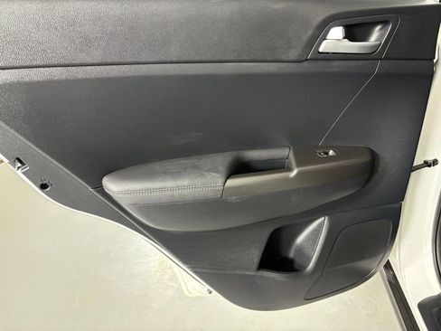 Used 2022 Kia Sportage LX image 34