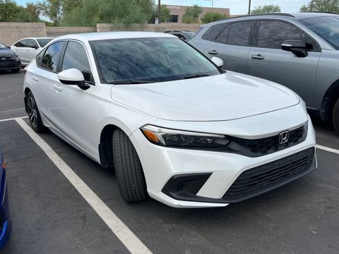 Used 2024 Honda Civic LX image 5