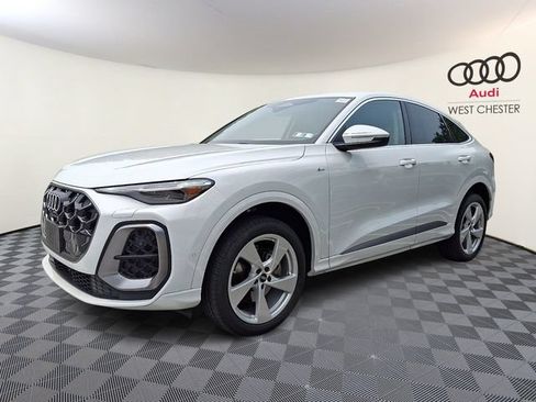 Certified 2025 Audi Q5 Premium Plus AWD/4WD image 3